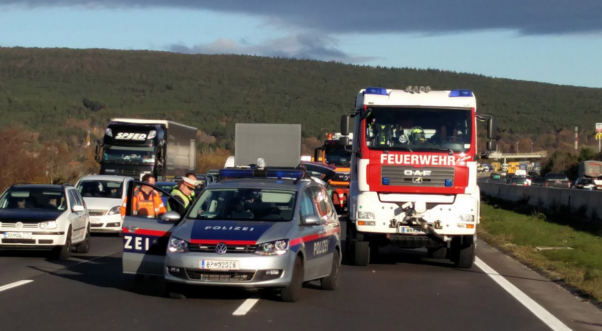 Verkehrsunfall Südautobahn / Foto: Presseteam Feuerwehr Wiener Neustadt
