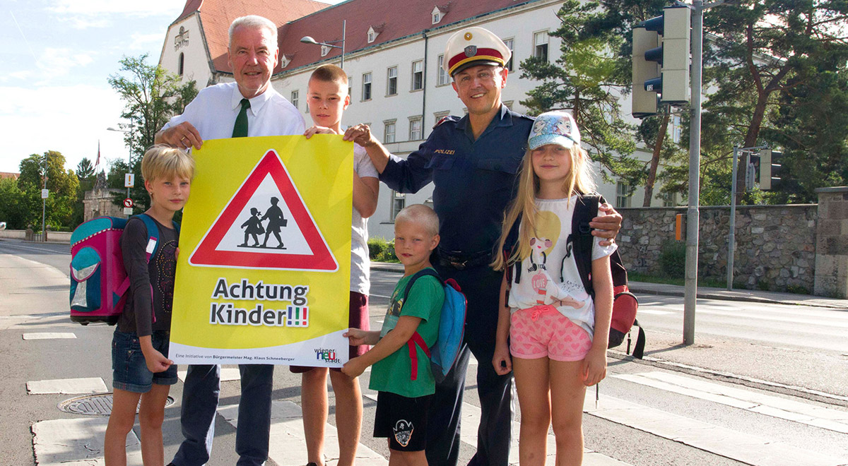 Schulbeginn: Achtung Kinder / Foto: Wiener Neustadt/Weller