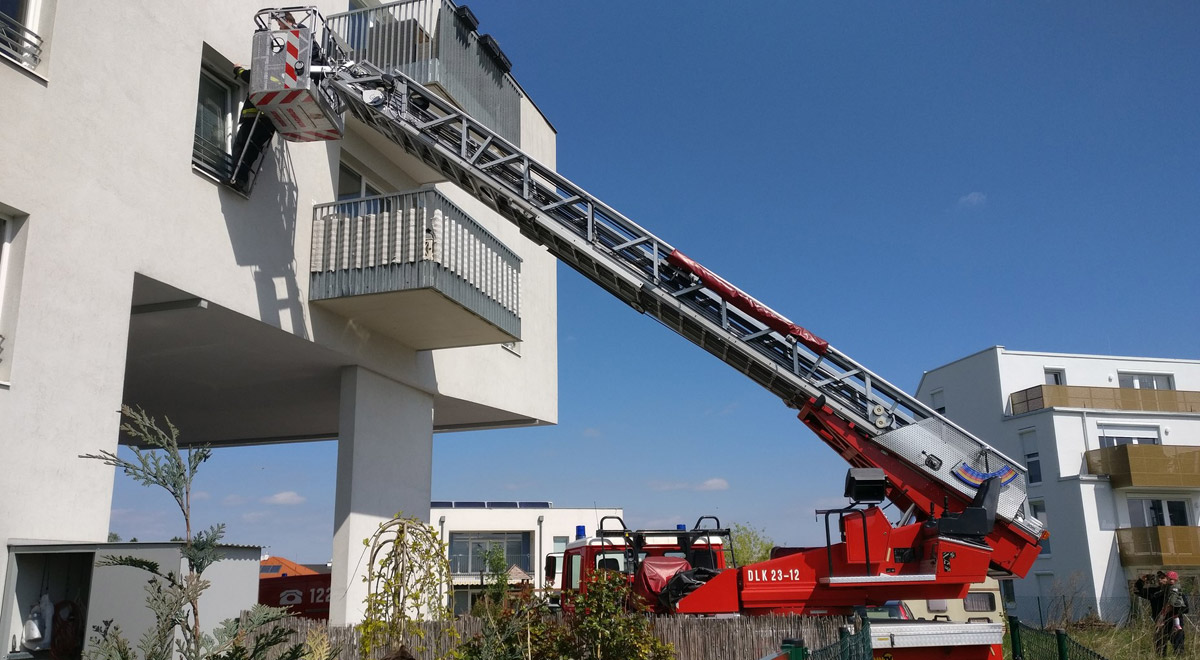 Vom Balkon gerettet / Foto: Presseteam Feuerwehr Wr. Neustadt