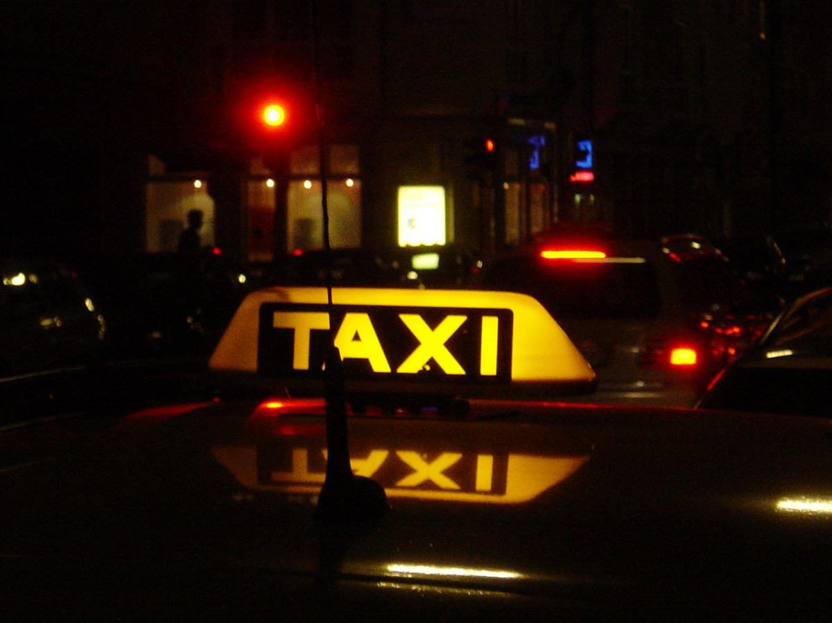 Taxischild / ©  axel duerheimer / pixelio.de