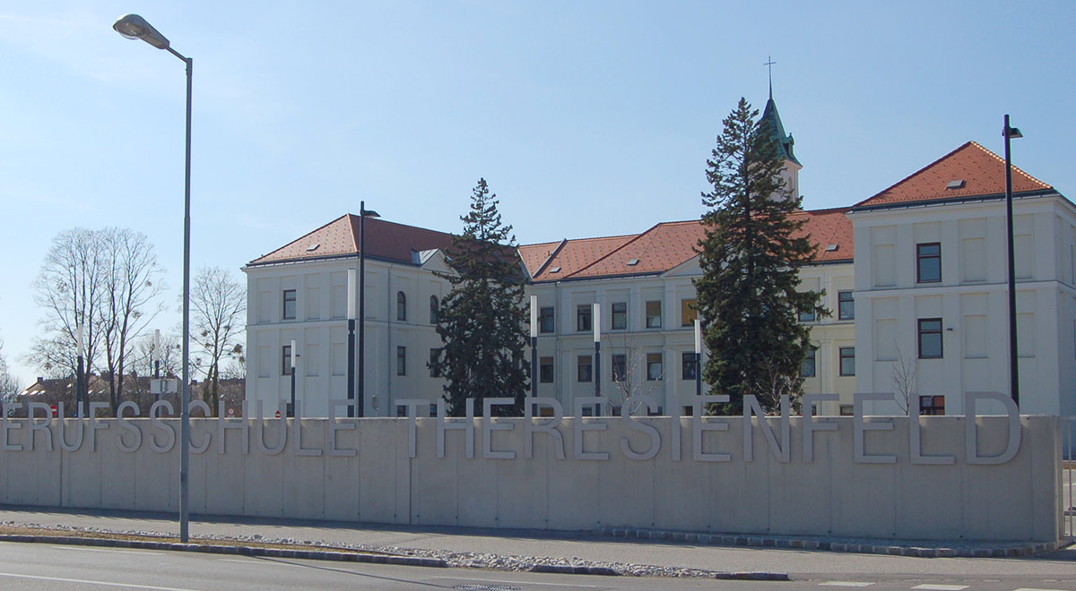 Landesberufsschule Theresienfeld / Foto: Wolfgang Glock - Eigenes Werk (CC BY-SA 3.0)