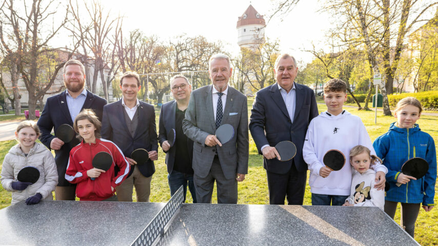 Neue Tischtennis-Tische / Foto: Stadt Wiener Neustadt/Weller