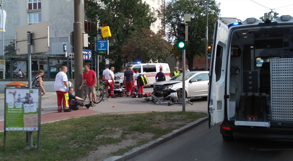 Verkehrsunfall in der Innenstadt – 2 Verletzte