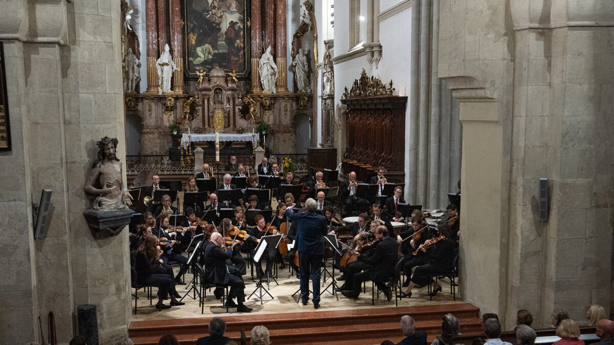 Wiener-Neustadt-Das-Orchester-Wiener-Akademie-gastiert-im-Dom