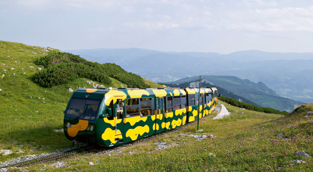 Schneebergbahn stellt erweiterten Herbst- und Adventfahrplan vor