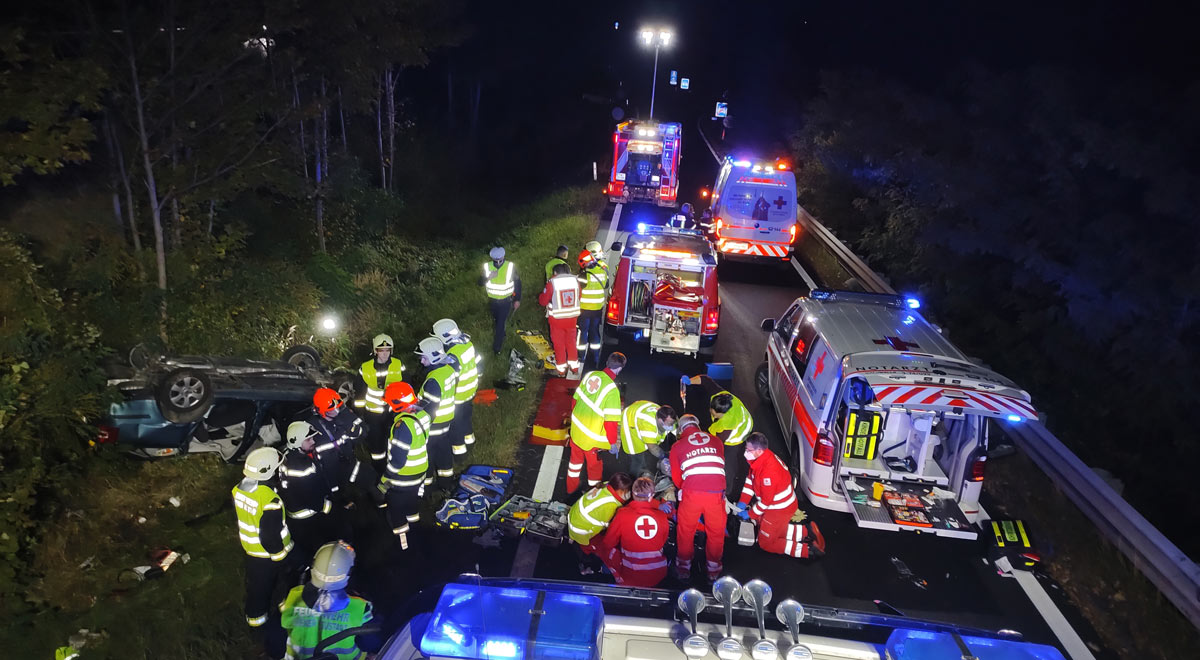 Schwerer Verkehrsunfall auf der S4 / Foto: Presseteam d. FF Wr. Neustadt